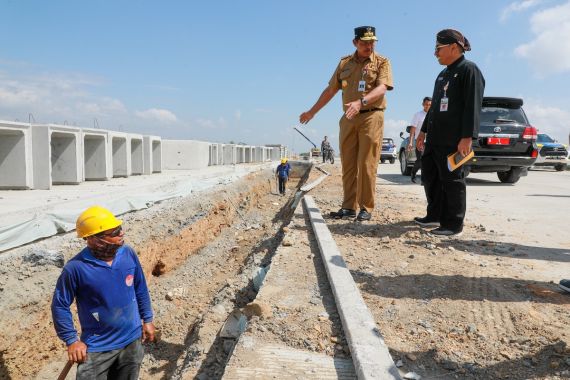 Sambut Libur Nataru, Pj Gubernur Jateng Pastikan Tol Solo-Yogyakarta Dibuka Fungsional Mulai 22 Desember - JPNN.COM