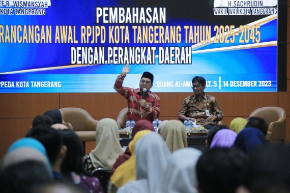 Wali Kota Arief: RPJPD Harus Sesuai dengan Masalah & Isu Strategis yang Ada di Masyarakat - JPNN.COM