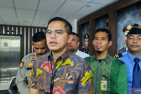 Setelah Viral, Pria yang Meresahkan Penumpang di Bandara Soetta Kini Ditangkap Polisi - JPNN.COM