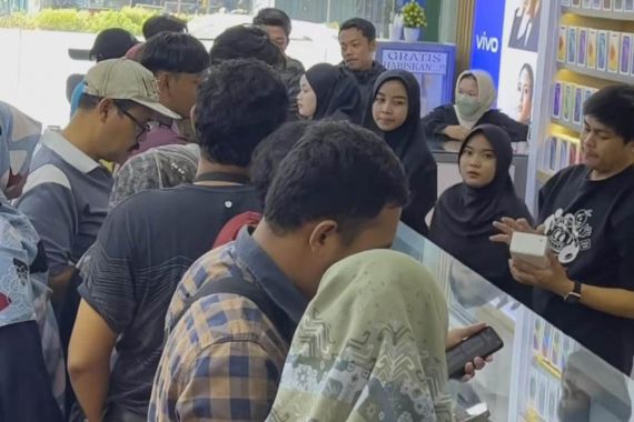 PStore Tangerang Tawarkan Iphone dengan Harga Rp 1 Jutaan, Murah Banget - JPNN.COM
