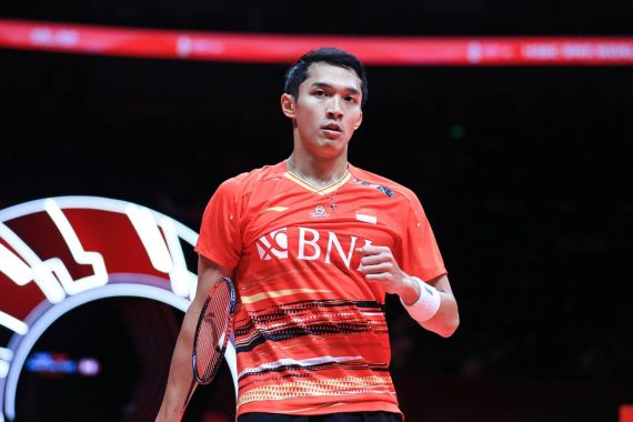 Kalah dari Li Shi Feng, Jonatan Christie Tetap ke Semifinal - JPNN.COM