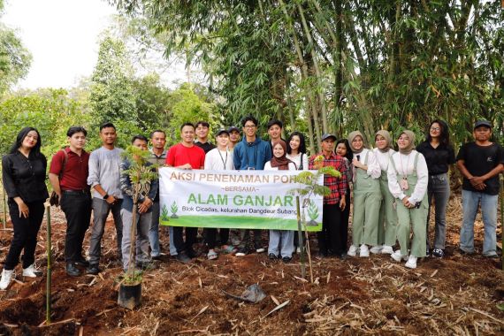 Alam Ganjar Ajak Anak Muda Menggeluti Usaha Pertanian - JPNN.COM