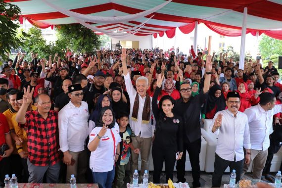 Ganjar Optimistis Bersama Mahfud MD Menang di Jawa Barat - JPNN.COM