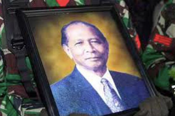 Nasionalis dari Nusa Tenggara Timur, Frans Seda Layak Mendapat Gelar sebagai Pahlawan Nasional - JPNN.COM