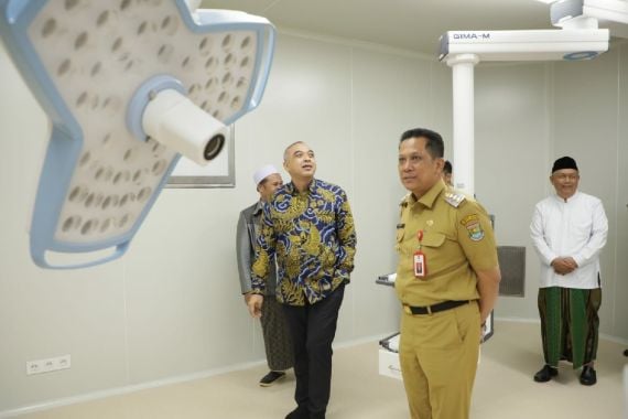 Meresmikan RSUD Tigaraksa, Bang Zaki Disambut Meriah Warga Tangerang - JPNN.COM
