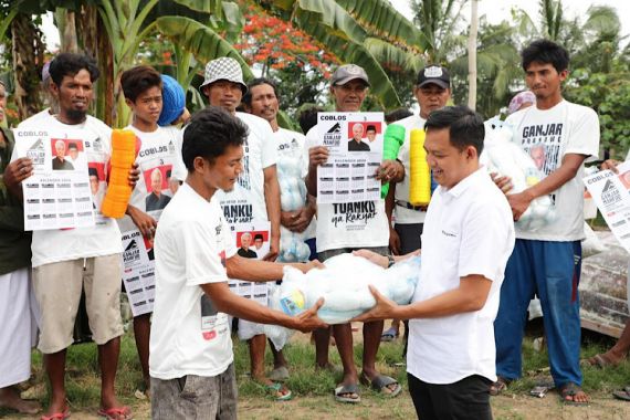 Gardu Ganjar Sat-Set Bantu Nelayan yang Alat Tangkapnya Sudah Rusak - JPNN.COM