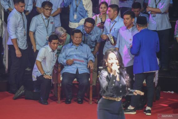 Kehadiran Mayor Teddy Ajudan Prabowo di Debat Capres Disoal, TKN Merespons - JPNN.COM