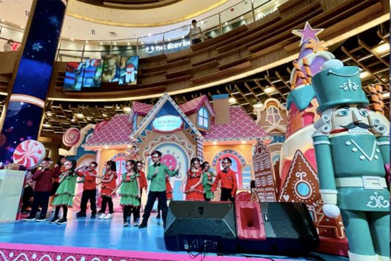 Berbagi Keceriaan Natal Christmas Fantasy Land di AEON Mall Tanjung Barat - JPNN.COM