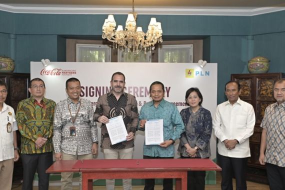 Beli 90.211 Unit REC, Coca-Cola Europacific Partners Indonesia Gandeng PLN - JPNN.COM