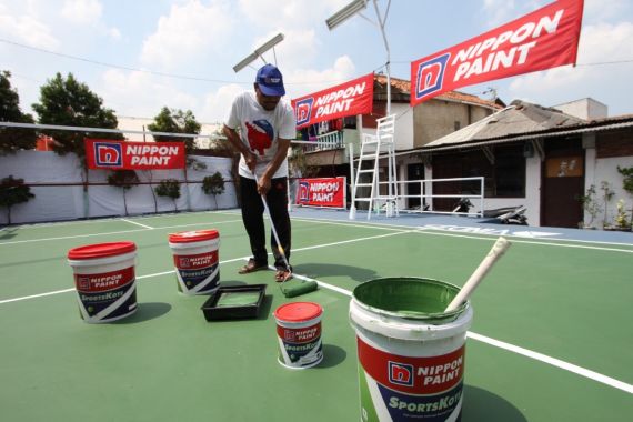 Gandeng Vindes Sport, NIPPON PAINT Donasikan 1.380 Liter Cat untuk Lapangan Bulu Tangkis - JPNN.COM