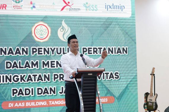 Kunker di Sulsel, Mentan Amran Serukan Swasembada Pangan - JPNN.COM