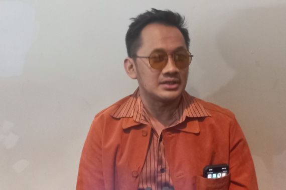 Kaki Tertimpa Moge, Hanung Bramantyo Ungkap Kondisi Terkini - JPNN.COM