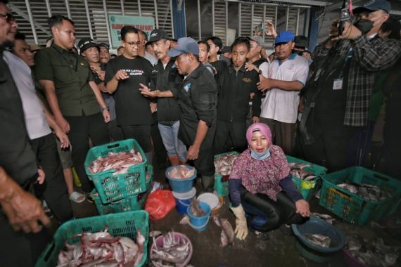 Janji Prabowo Tak Ada yang Terealisasi, Nelayan Mendoakan Anies jadi Presiden - JPNN.COM
