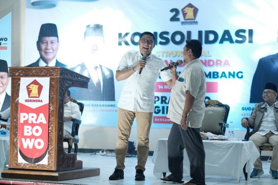 Tanggapi Mahfud, Gerindra Jateng: Susu Gratis Positif Bagi Sosial Ekonomi Bangsa - JPNN.COM