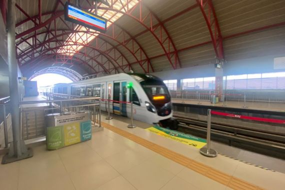 Sepanjang 2023, LRT Sumsel Angkut 4 Juta Penumpang  - JPNN.COM