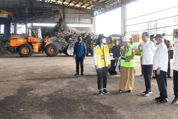 Kunjungi Fasilitas RDF Plant Pertama di Indonesia, Presiden Jokowi Bilang Begini - JPNN.COM