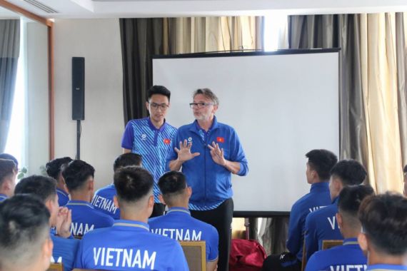 Rival Indonesia di Grup D Piala Asia 2023, Vietnam Sudah Latihan di Qatar - JPNN.COM