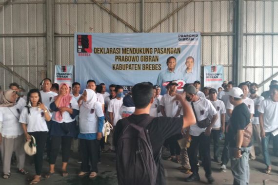 Bolone Mase Konsolidasi Relawan di Brebes: Politik Riang Gembira untuk Prabowo-Gibran - JPNN.COM