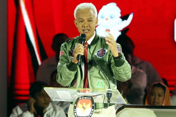 Debat Capres, Pakar: Ganjar Tampil Mengejutkan - JPNN.COM