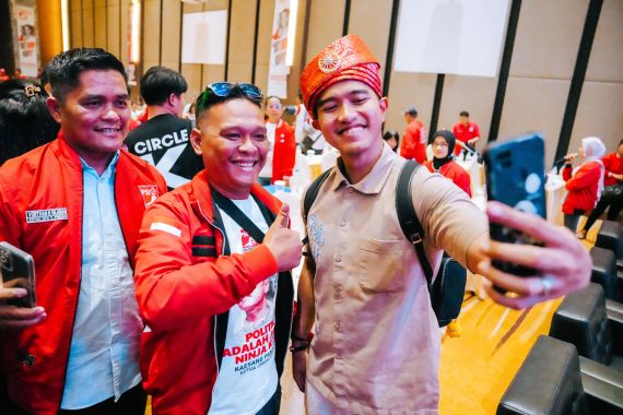 Kaesang Ajak Kader PSI Kepri Kerja Keras Memenangkan Prabowo-Gibran - JPNN.COM