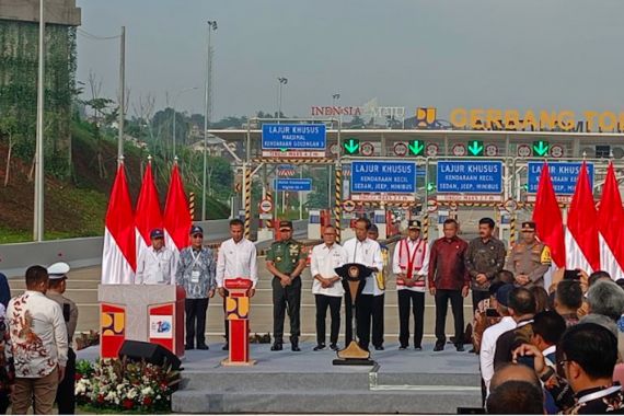 Jokowi Belum Mendapat Undangan untuk Hadiri HUT PDIP - JPNN.COM
