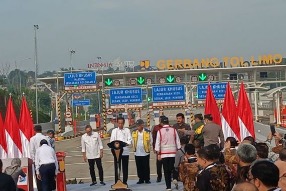 Jokowi Jawab Anies Baswedan Soal Gaji TNI Jarang Naik - JPNN.COM