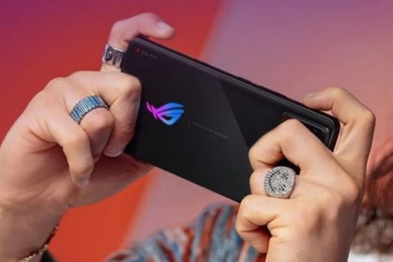 Asus ROG Phone 8 Lebih Tipis dan Ringan - JPNN.COM