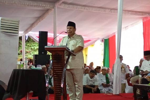 Prabowo Berjanji Tidak Akan Ada Lagi Rakyat Miskin - JPNN.COM