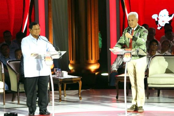 Ganjar Tidak Sekadar Mengkritisi Prabowo soal Alutsista, tetapi Punya Solusinya - JPNN.COM