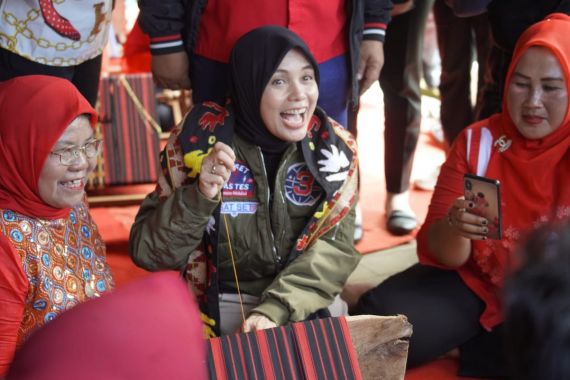 Ganjar Tampil Mengesankan di Debat Ketiga, Siti Atikoh Bongkar Rahasianya - JPNN.COM