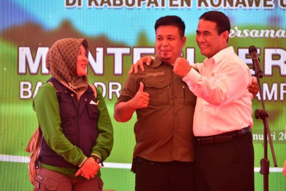 Mentan Amran Ajak Petani Konawe Utara Wujudkan Indonesia Lumbung Pangan Dunia - JPNN.COM