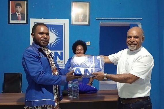 PAN Papua Tengah Fokus Bantu Rakyat Demi Menangkan Pemilu 2024 - JPNN.COM