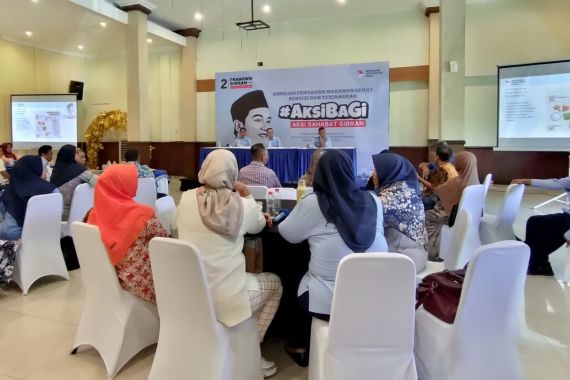 Sukarelawan AksiBagi Gelar Simulasikan Program Maksi Gratis Prabowo-Gibran - JPNN.COM