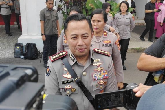 Eks Staf Pribadi Tiga Kapolri Menjabat Kabid Humas Polda Metro Jaya - JPNN.COM