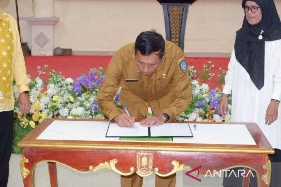 Pemprov Kepri Memperpanjang Kontrak Kerja 316 PTK Non-ASN di Natuna - JPNN.COM