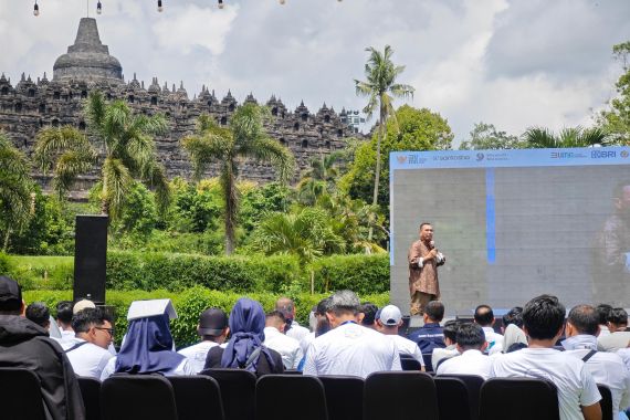 Erick Thohir Dorong BUMN jadi Pionir 'Mental Health' di Lingkungan Kerja - JPNN.COM