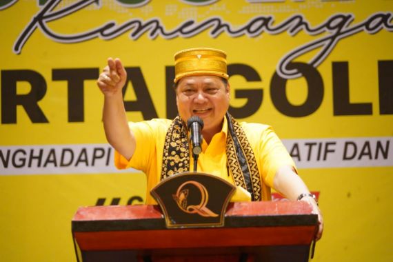 Airlangga Ingatkan Kader Golkar Kalbar Soal Pemenangan Prabowo-Gibran - JPNN.COM