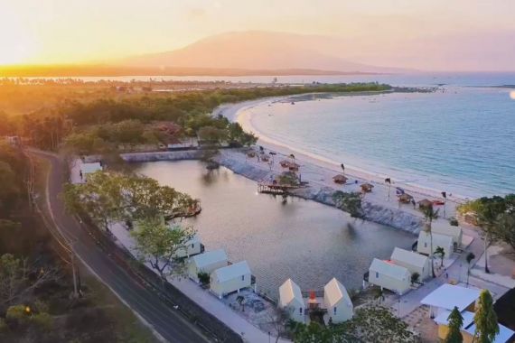 Menikmati Golden Sunset Eksotis di Kalianda Melalui Penginapan Tepi Pantai - JPNN.COM