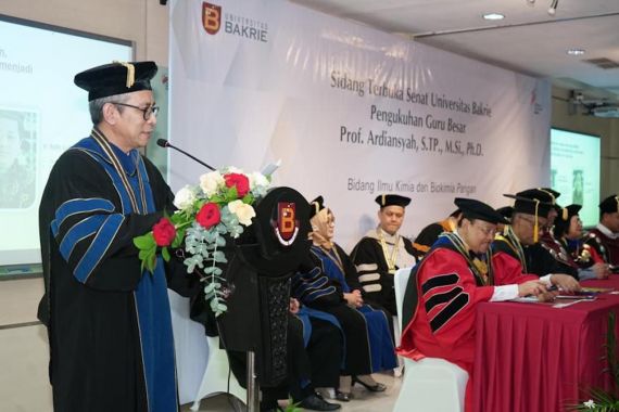 Prof Ardiansyah Dikukuhkan Jadi Guru Besar Ilmu Kimia dan Biokimia Pangan di Universitas Bakrie - JPNN.COM
