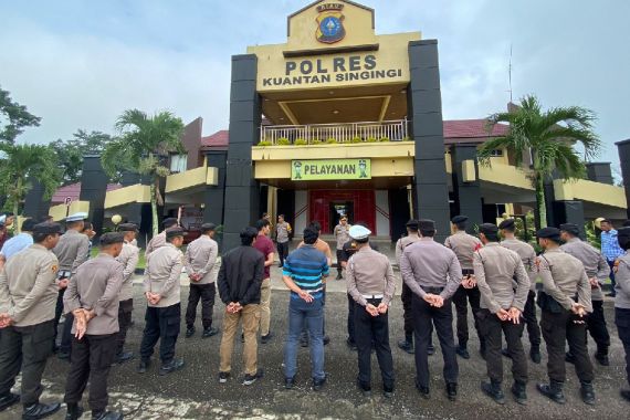 Pemilu Kian Dekat, Polres Kuansing Ingatkan Seluruh Personel Sejumlah Hal Penting Ini - JPNN.COM