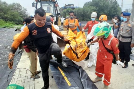 Mayat Berkaus Bawaslu Ditemukan di IPLT Semarang - JPNN.COM