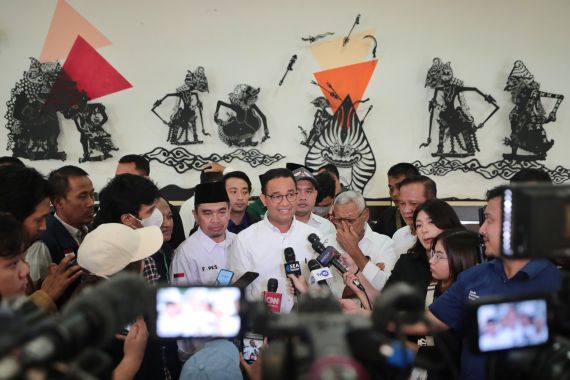 Megawati Ultah ke-77, Anies Baswedan: Teruslah Jadi Penjaga Konstitusi dan Demokrasi - JPNN.COM