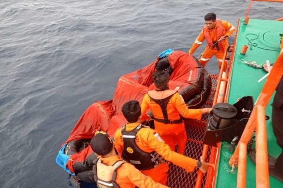 Kapal Hilang Kontak di Perairan Sitaro belum Ditemukan, Tim SAR Terus Bergerak - JPNN.COM