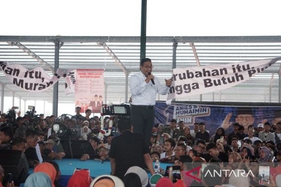 Anies Bersyukur Model Kampanyenya Disontek Paslon Lain - JPNN.COM