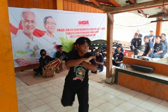 GMGM Banten Gelar Pertunjukan Seni Budaya, Warga Kecamatan Mancak Terpukau - JPNN.COM