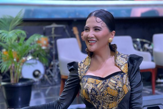 Dianna Dee Starlight Mengajak Bergoyang Lewat Lagu Di Mana Jodohku - JPNN.COM