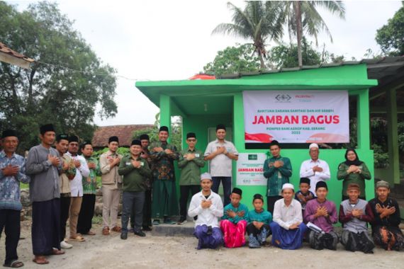 Prudential Syariah Gandeng NU Care-LAZISNU Salurkan Bantuan ke Pesantren - JPNN.COM