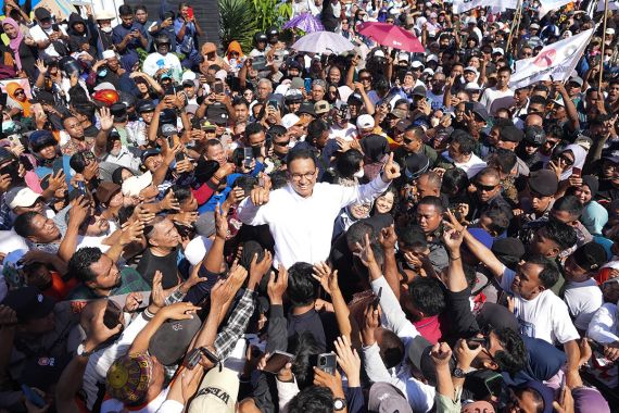 Kampanye di Ternate, Anies Tegaskan Ingin Meneruskan Perjuangan 14 Tahun Lalu - JPNN.COM