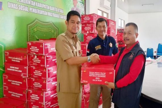 Kemensos Salurkan Bantuan Untuk Korban Bencana Alam di Barito Utara - JPNN.COM