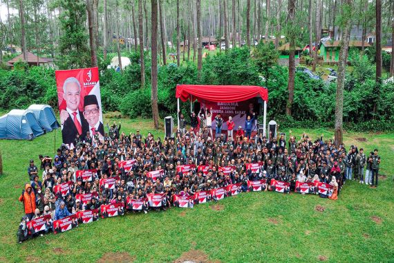 800 Sukarelawan Ganjar-Mahfud Gelar Jambore Pemuda Jabar di Lembang - JPNN.COM